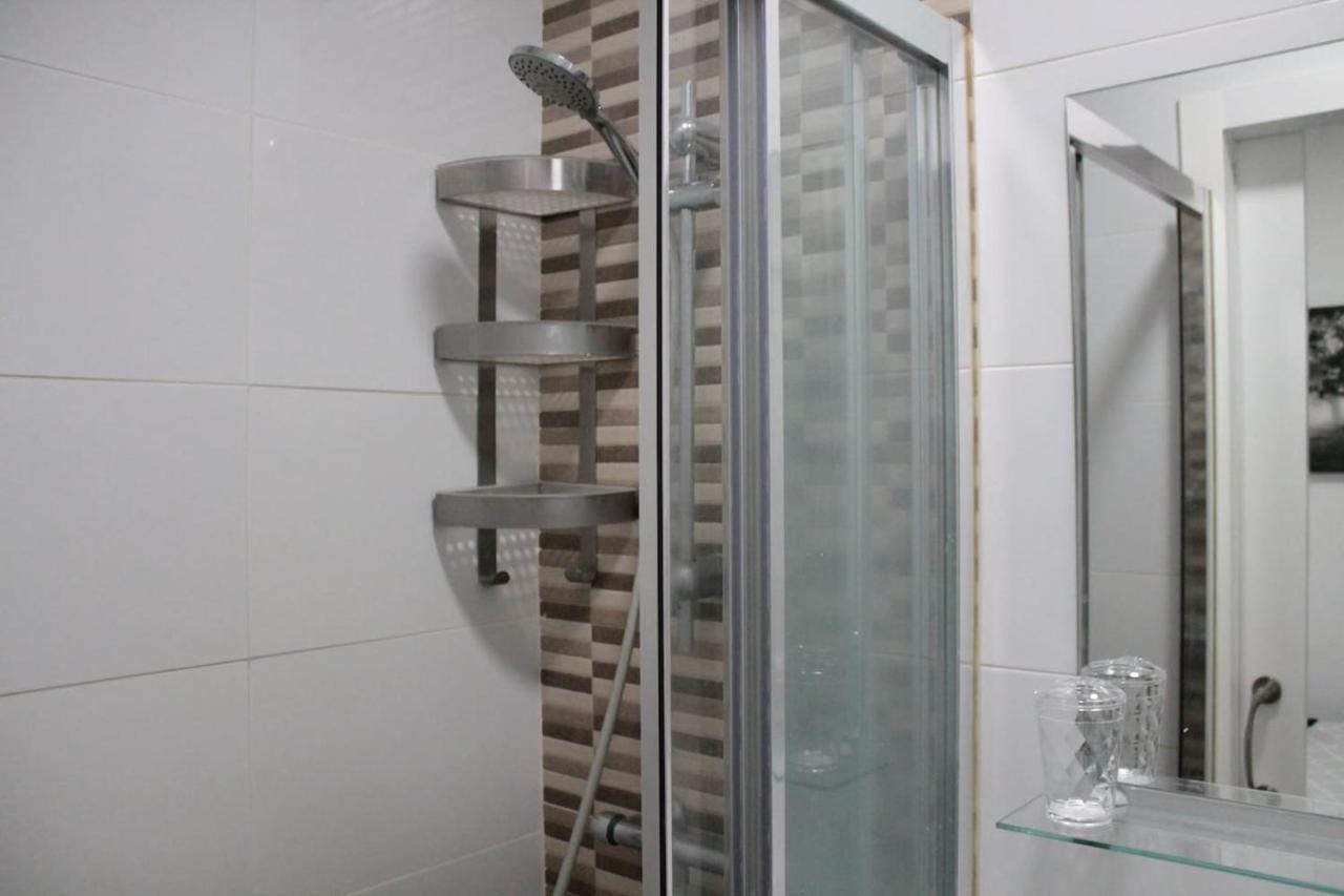 Urbantec Realty - Palacio Real - Opera Apartamento *
