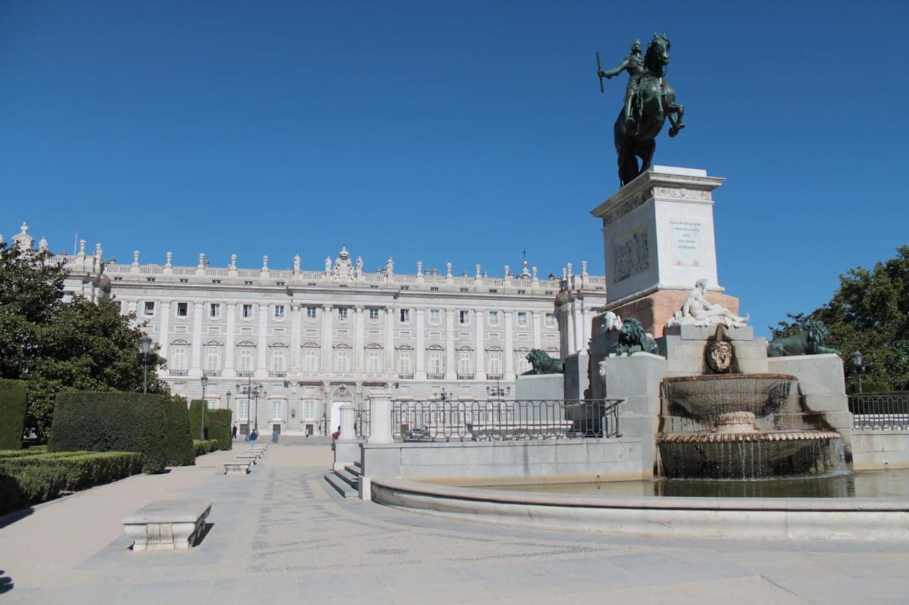 Urbantec Realty - Palacio Real - Opera *